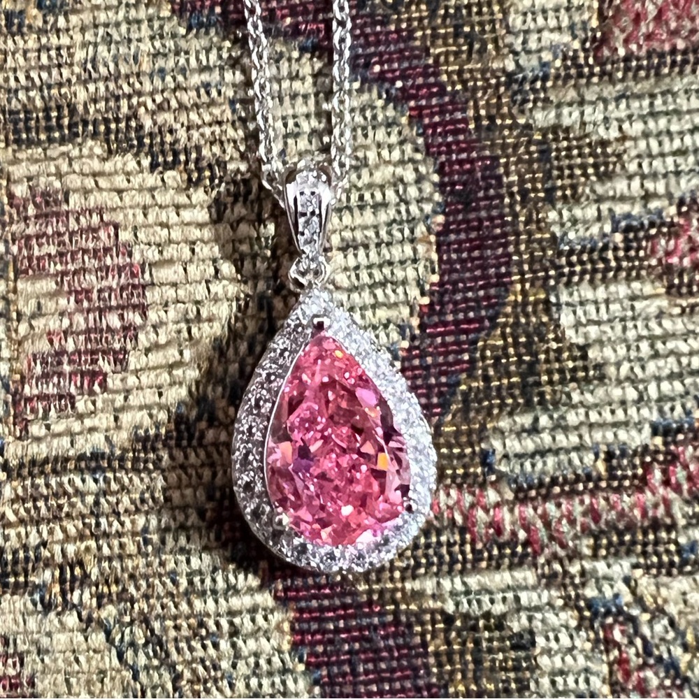 BNWOT Moissanite Pear Shaped Pendant with Silver Plated Chain. Lab Grown.